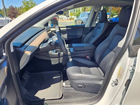 Used 2023 Tesla Model Y Long Range AWD/4WD image 20