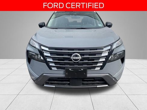 Used 2024 Nissan Rogue SL w/ SL Premium Package AWD/4WD image 2