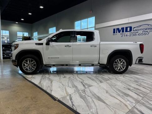 Used 2019 GMC Sierra 1500 SLT w/ X31 Off-Road Package image 9