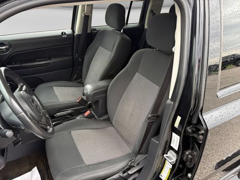 Used 2013 Jeep Patriot Latitude w/ Sun/Sound Group FWD image 20