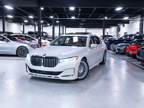 Used 2022 BMW ALPINA B7 xDrive AWD/4WD image 84