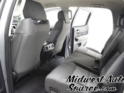 Used 2020 Toyota Tundra SR5 w/ SR5 Convenience Package AWD/4WD image 29
