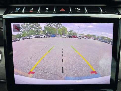 Used 2022 Jeep Grand Cherokee Overland AWD/4WD image 36