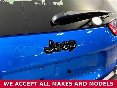 Used 2023 Jeep Cherokee Altitude Lux AWD/4WD image 24