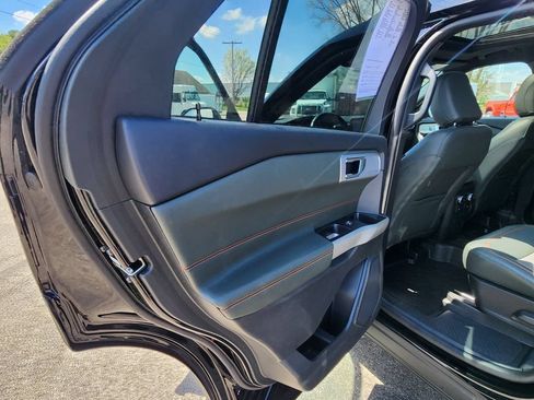 Used 2023 Ford Explorer Timberline w/ Timberline Technology Package AWD/4WD image 17