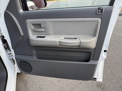 Used 2006 Dodge Dakota SLT w/ Sport Appearance Group image 49