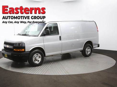 Used 2018 Chevrolet Express 2500 w/ Enhanced Convenience Package image 51
