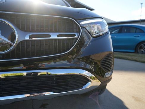 Used 2026 Mercedes-Benz GLC 300 4MATIC image 12