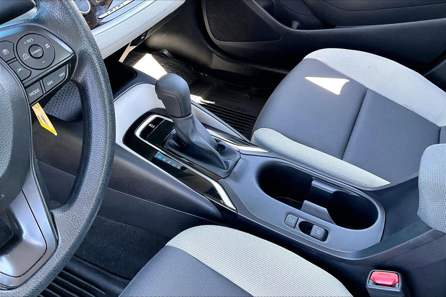 Certified 2025 Toyota Corolla LE FWD image 16