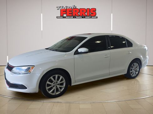 Used 2012 Volkswagen Jetta SE FWD image 1