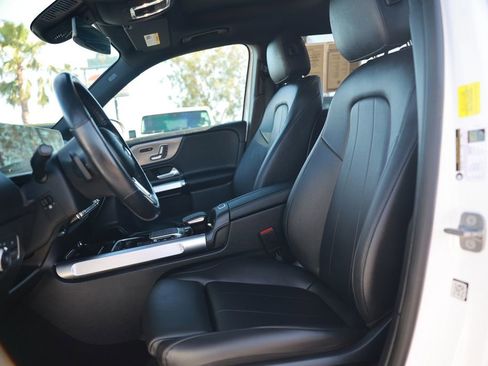 Used 2023 Mercedes-Benz EQB 350 4MATIC SUV w/ Exclusive Package image 17