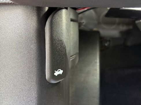 Used 2007 Chevrolet Corvette Coupe RWD image 22