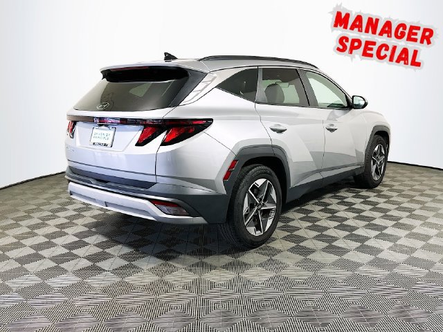 Used 2025 Hyundai Tucson SEL FWD image 8