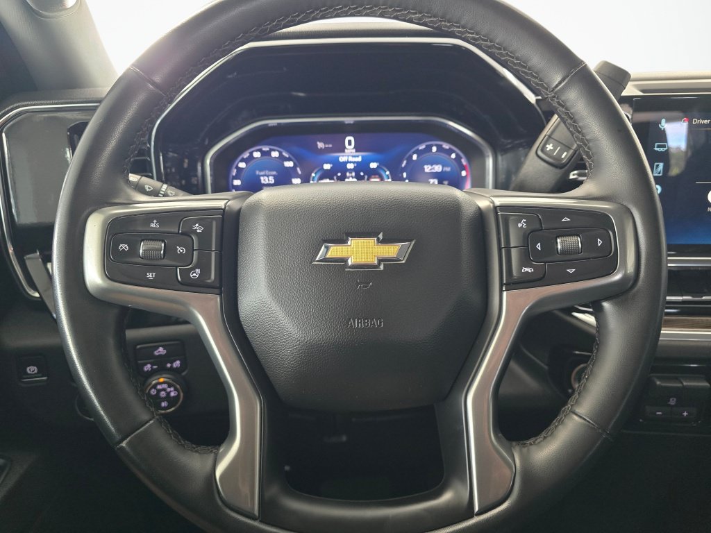 Used 2025 Chevrolet Silverado 2500 LT w/ Convenience Package AWD/4WD image 22