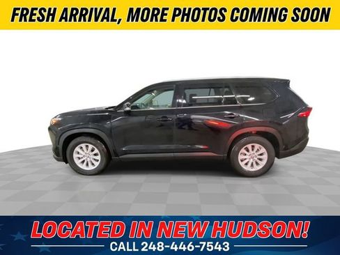 Used 2025 Toyota Grand Highlander AWD image 7