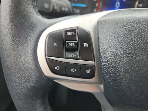 Certified 2023 Ford Explorer XLT w/ Equipment Group 202A AWD/4WD image 14