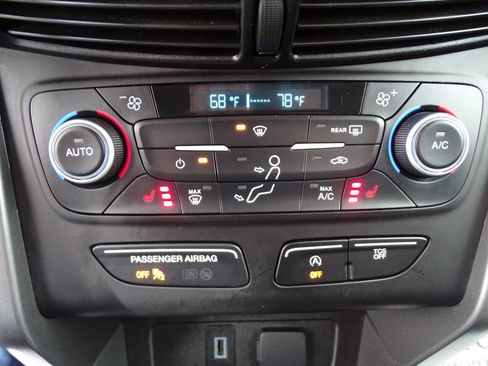 Used 2019 Ford Escape SEL image 28