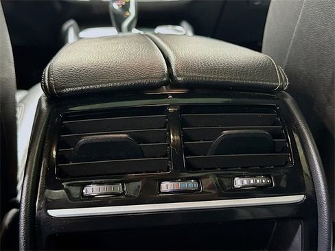 Used 2018 BMW 540i xDrive image 30