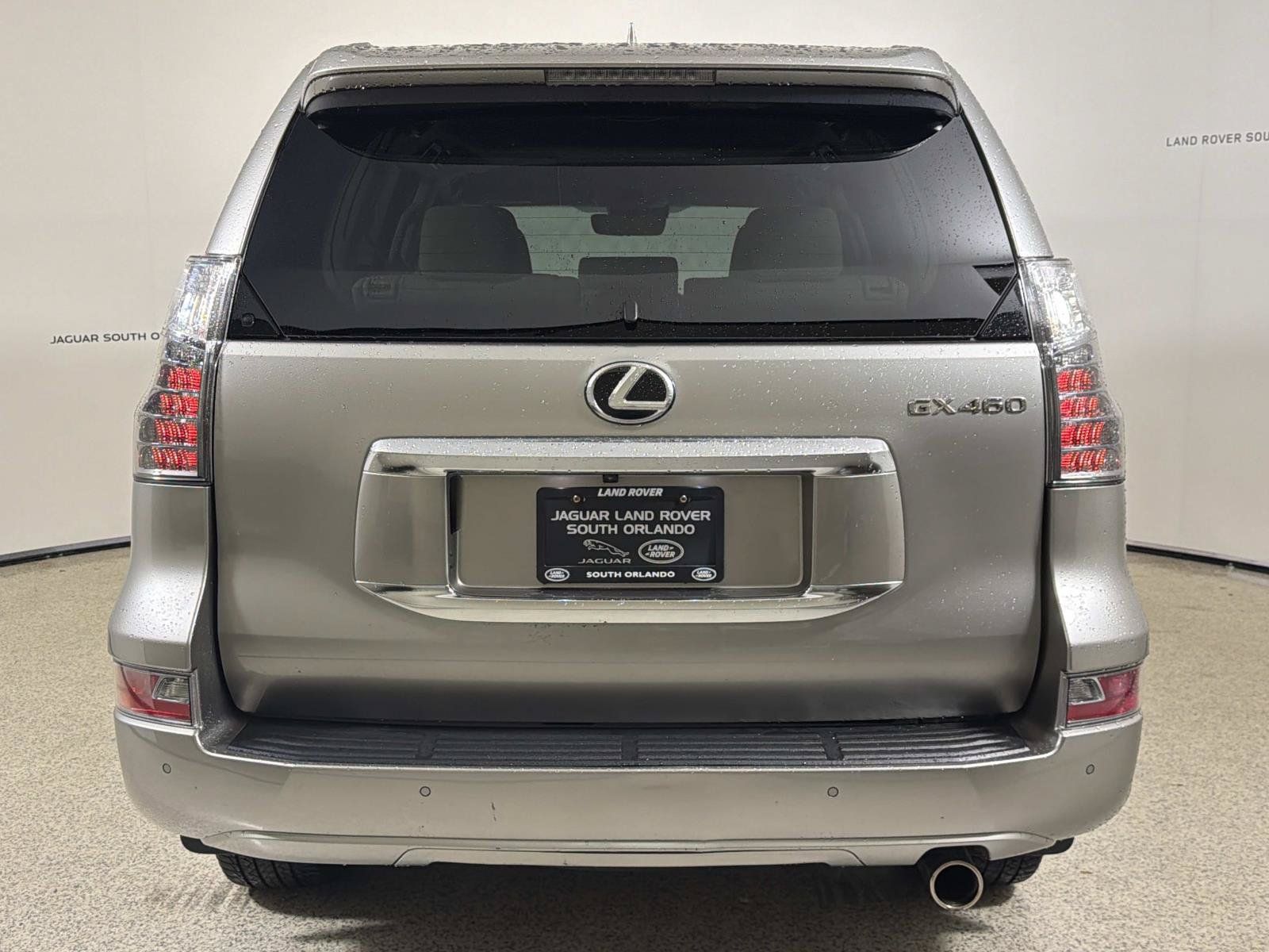 Used 2022 Lexus GX 460 Premium w/ Premium Package AWD/4WD image 4
