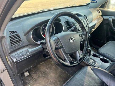 Used 2013 Kia Sorento EX w/ EX V6 Premium Pkg AWD/4WD image 13