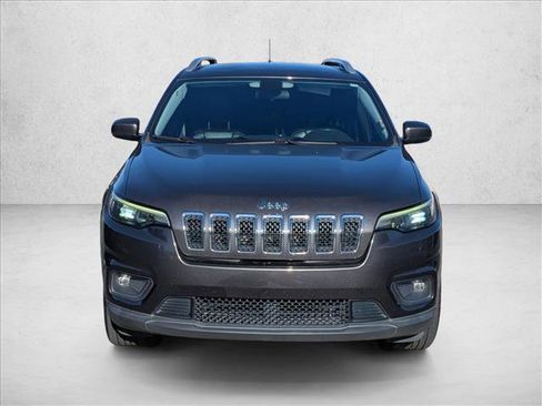 Used 2019 Jeep Cherokee Latitude Plus image 2