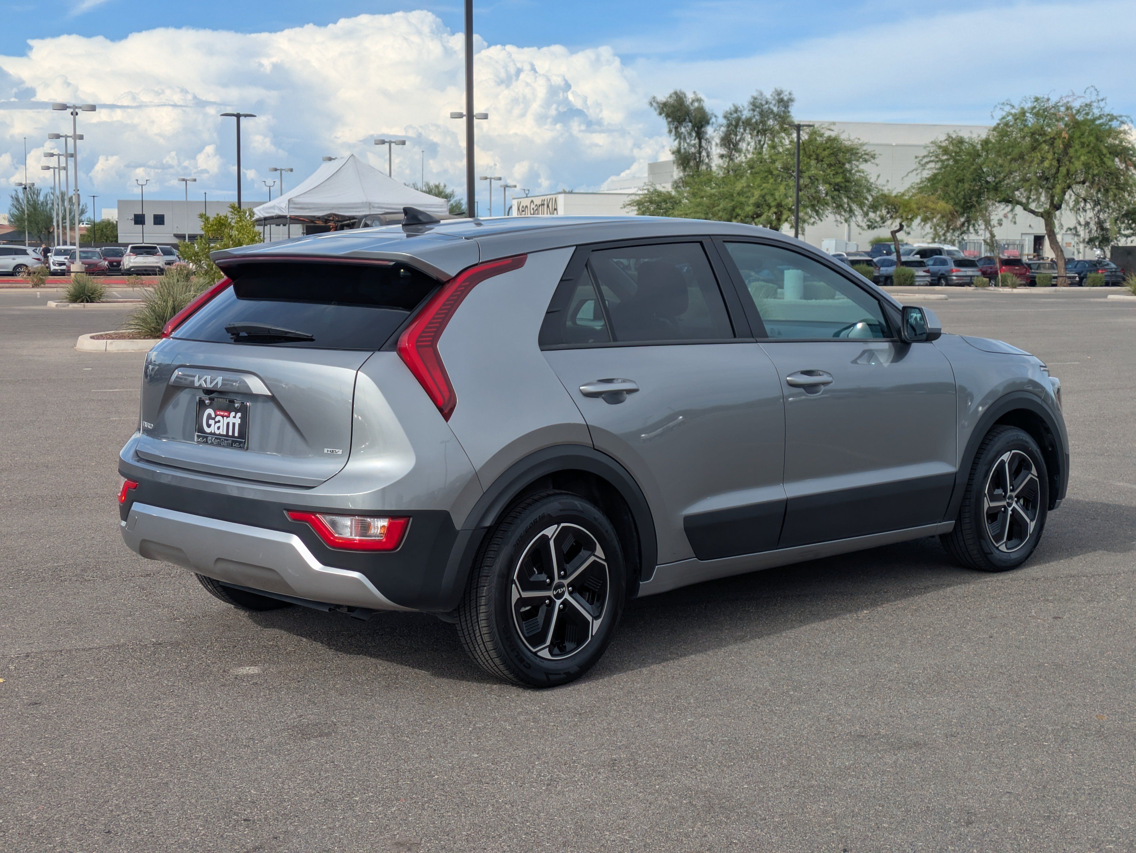 Certified 2025 Kia Niro LX FWD image 5