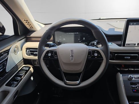Certified 2022 Lincoln Aviator Reserve w/ Equipment Group 201A AWD/4WD image 12