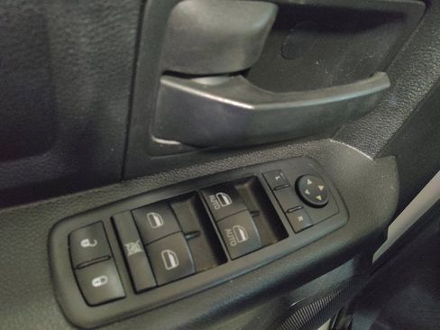 Used 2019 RAM 1500 Tradesman AWD/4WD image 27