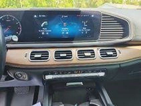 Used 2020 Mercedes-Benz GLS 450 4MATIC image 18