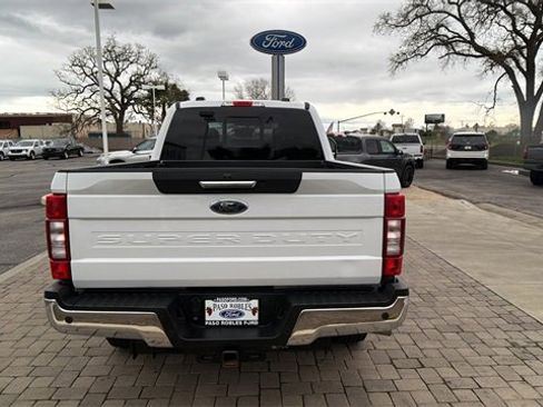 Used 2022 Ford F250 Lariat w/ Lariat Value Package image 4