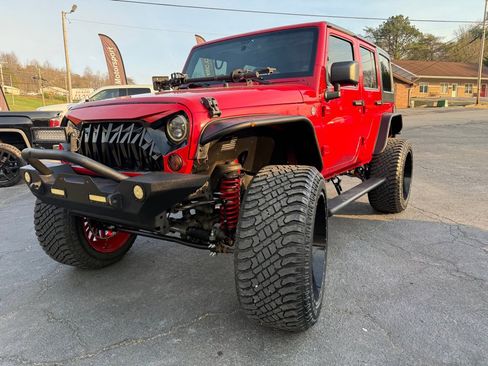 Used 2012 Jeep Wrangler Unlimited Sport image 4