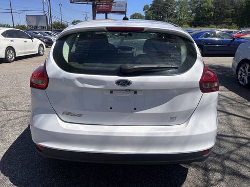 Used 2017 Ford Focus SE w/ Interior Protection Package image 5