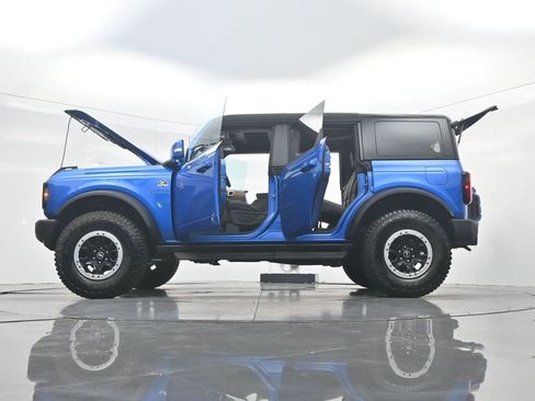 Used 2024 Ford Bronco Outer Banks w/ Sasquatch Package AWD/4WD image 47