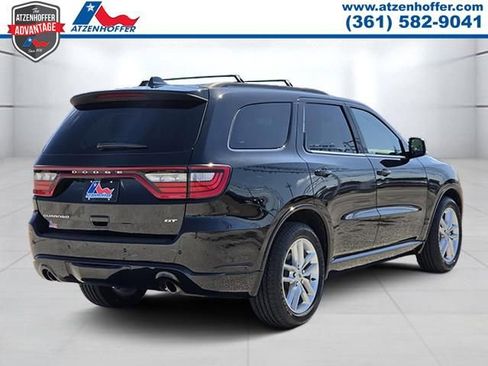 Used 2024 Dodge Durango GT RWD image 3