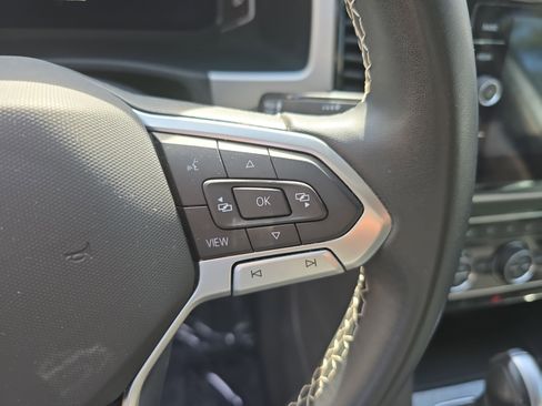 Used 2023 Volkswagen Atlas SE image 20