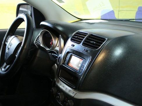 Used 2015 Dodge Journey FWD image 11