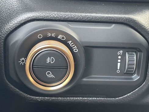 Used 2023 Jeep Gladiator Mojave image 14