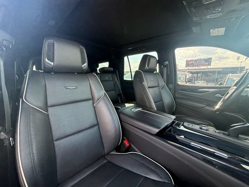 Used 2024 Cadillac Escalade Sport AWD/4WD image 25
