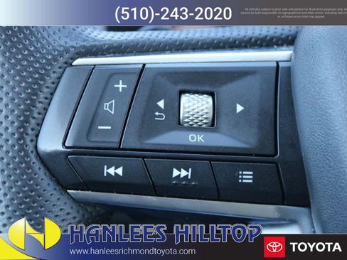 Used 2024 Mitsubishi Outlander SE image 29