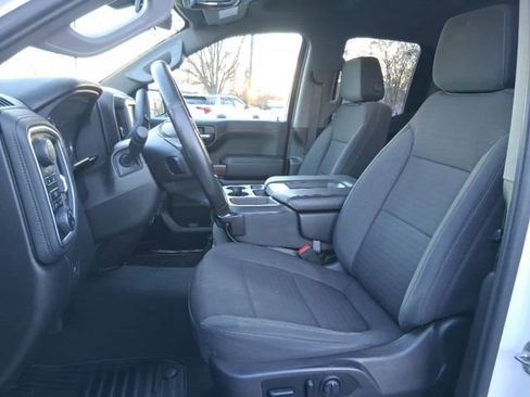 Used 2021 Chevrolet Silverado 1500 LT image 13