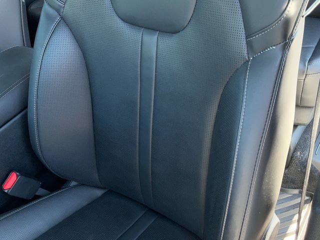 Used 2025 Kia Sorento SX AWD/4WD image 15