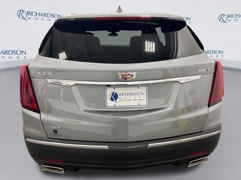 New 2026 Cadillac XT5 Luxury image 4