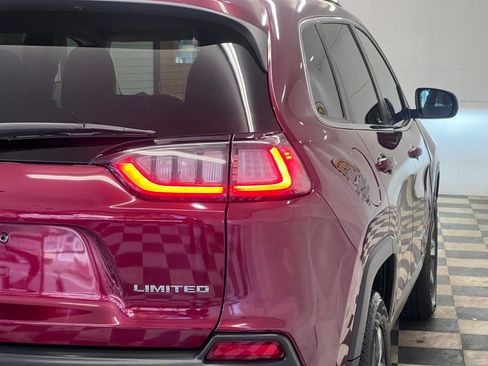 Used 2019 Jeep Cherokee Limited image 13