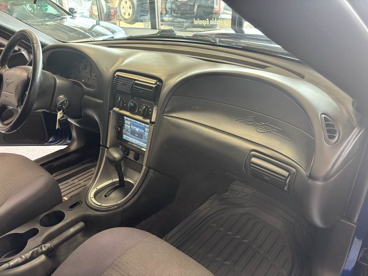 Used 2004 Ford Mustang Coupe RWD image 14