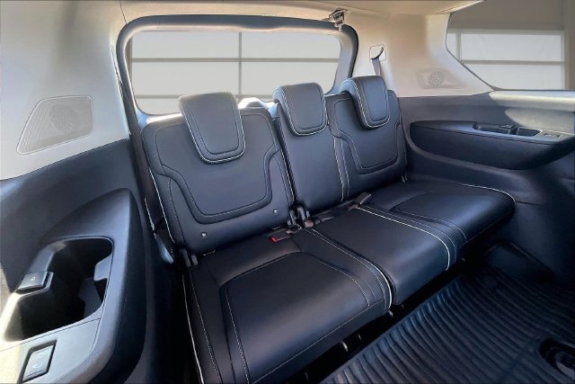 Used 2026 INFINITI QX80 Luxe RWD image 27
