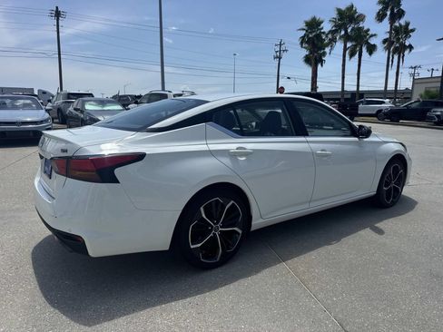 Used 2024 Nissan Altima 2.5 SR FWD image 5
