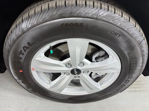 New 2026 Kia Sorento LX image 11