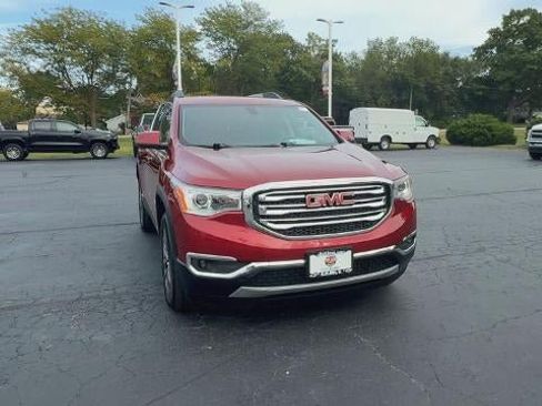 Used 2019 GMC Acadia SLT AWD/4WD image 3
