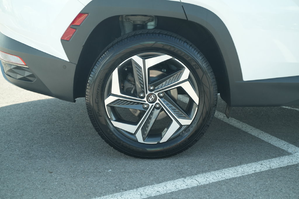 Used 2022 Hyundai Tucson Limited AWD/4WD image 46
