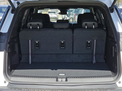 New 2025 GMC Acadia Elevation image 7